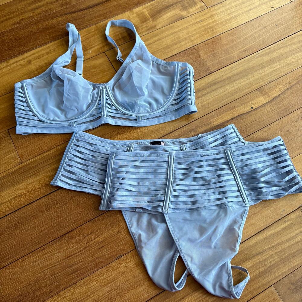 Victoria's Secret Gray Bra and Underwear Set Size 38D/M